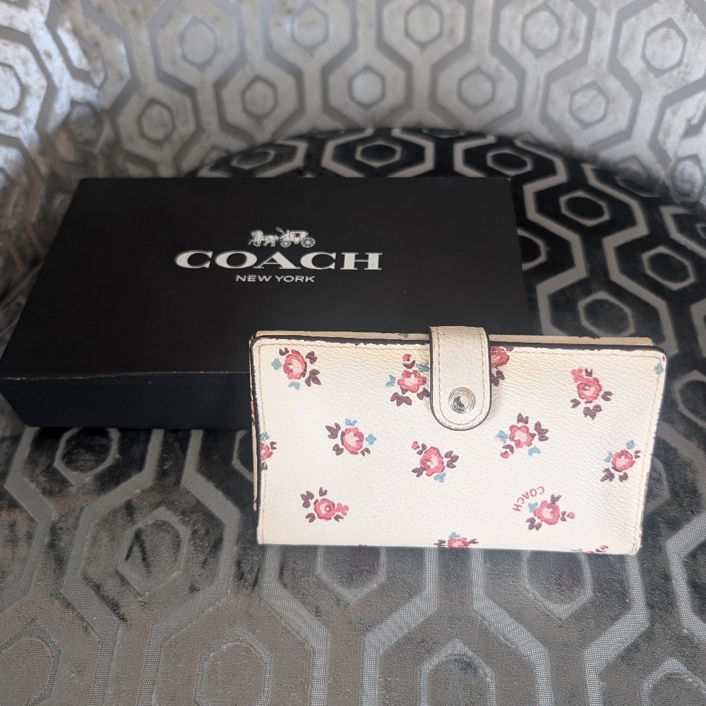 Coach Floral Print Wallet in White with Pink Roses